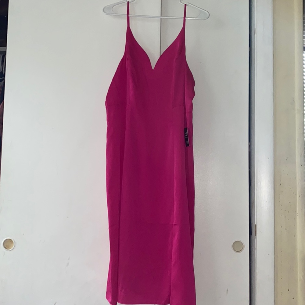 EXPRESS MIDI DRESS NWT